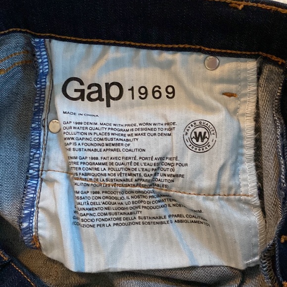 GAP True Skinny Ankle dark wash denim jeans. - Picture 5 of 5